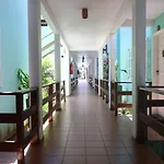 Ape Condominio Village